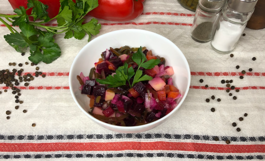 Винегрет с морской капустой