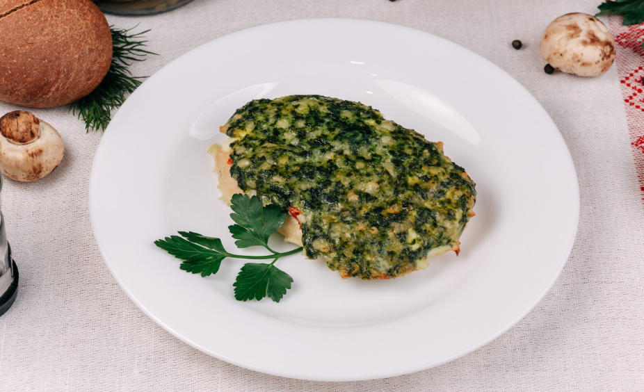 Куриная грудка со шпинатом и сыром